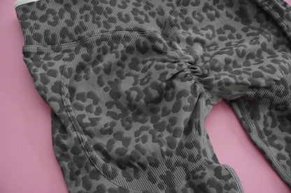 Leopard Legging